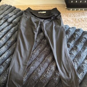 Carhartt Black Fitted Workwear Women’s tactical pants. Size medium